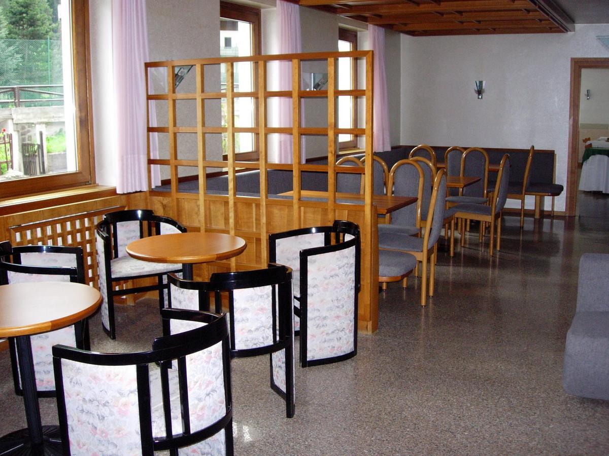 Hotel Bleis Ponte Di Legno Kültér fotó